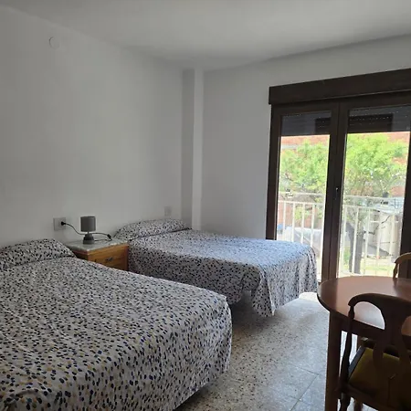 Casa Bajo Castillo Апартаменты Montan